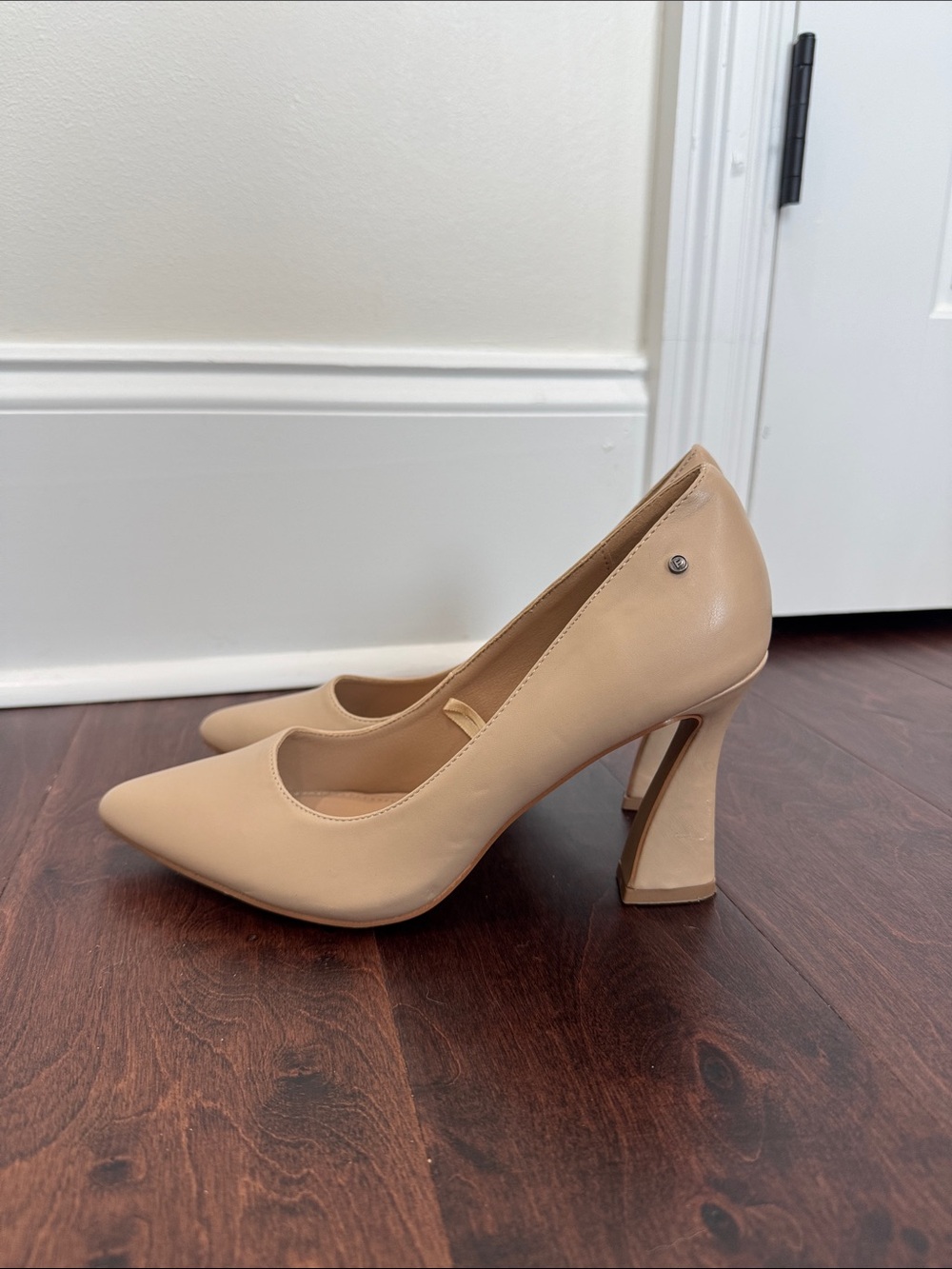 French Connection Nude Heels Pumps Comfy High Heels Classic Style Shoes, size 8